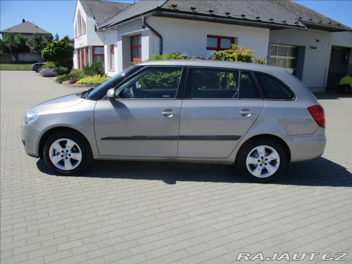 Škoda Fabia 1,2 HTP Klima Tažné CZaut 2008
