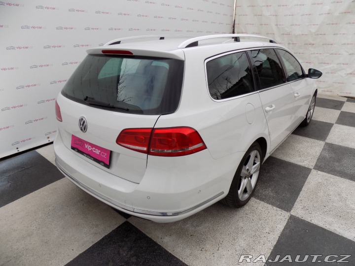 Volkswagen Passat 2,0 TDI Highline/DSG/Kůže 2011