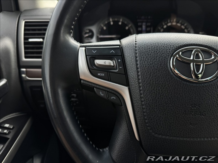 Toyota Land Cruiser 4,6   200 Premium 2019
