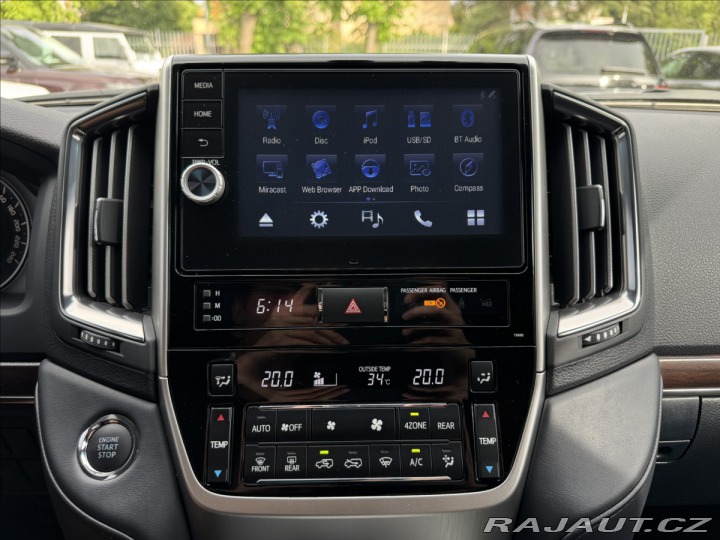 Toyota Land Cruiser 4,6   200 Premium 2019