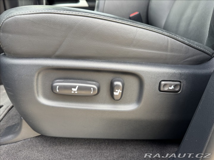Toyota Land Cruiser 4,6   200 Premium 2019