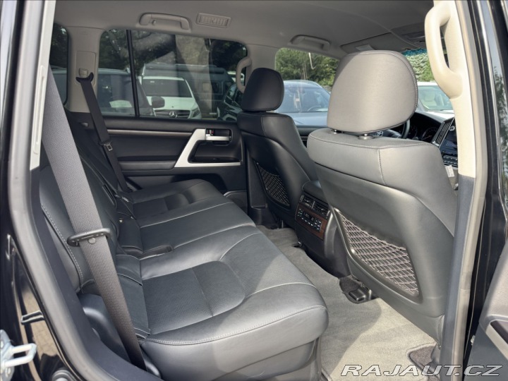 Toyota Land Cruiser 4,6   200 Premium 2019