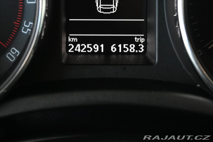 Škoda Superb 2,0 TDI 103 KW ELEGANCE Z 2015