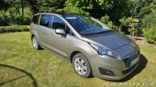 Peugeot 5008 1,6 HDI, 7 míst, tažné