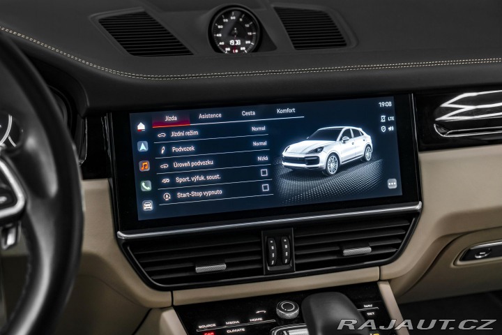 Porsche Cayenne GTS /PANO/VENT/360/ZÁRUKA 2023