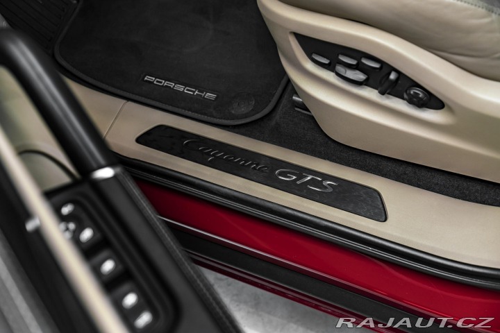 Porsche Cayenne GTS /PANO/VENT/360/ZÁRUKA 2023