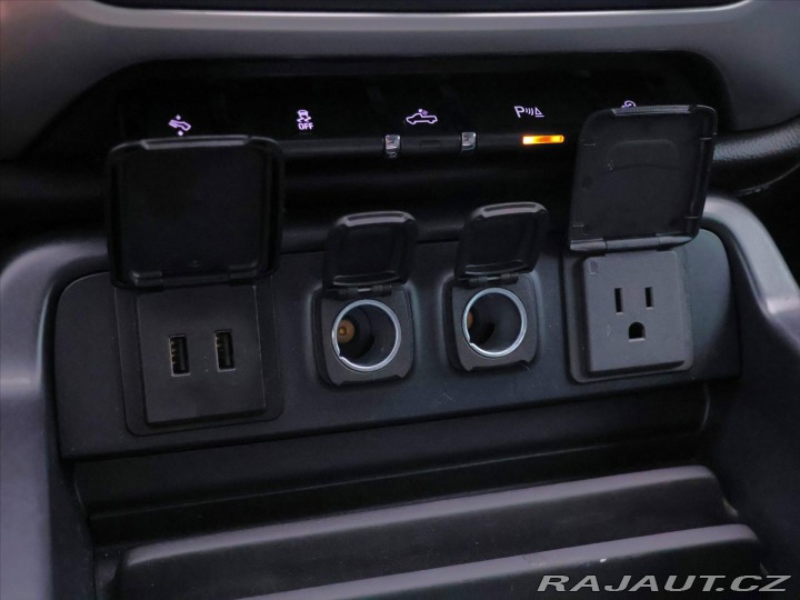 Ostatní značky Ostatní modely GMC Sierra 5,3 V8 265kW Aut. Kůže 2018