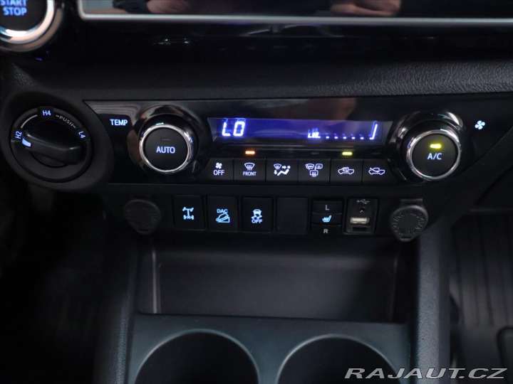 Toyota Hilux 2,4 D-4D Aut. CZ Executiv 2020