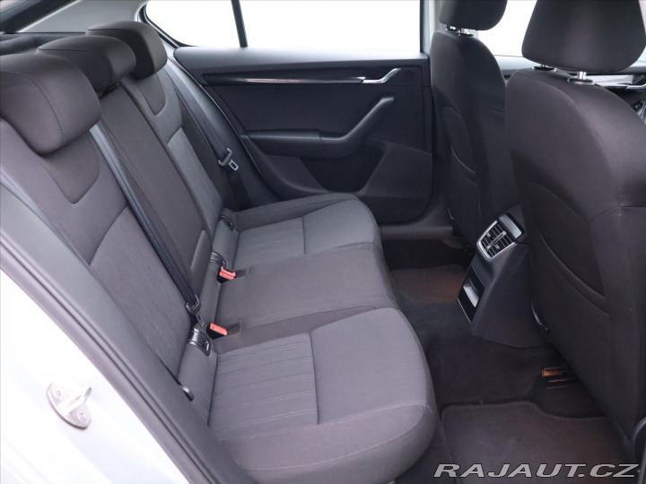 Škoda Octavia 1,6 TDI 85kW DSG Style CZ 2017