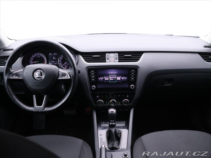 Škoda Octavia 1,6 TDI 85kW DSG Style CZ 2017