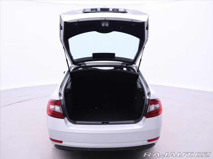Škoda Octavia 1,6 TDI 85kW DSG Style CZ 2017