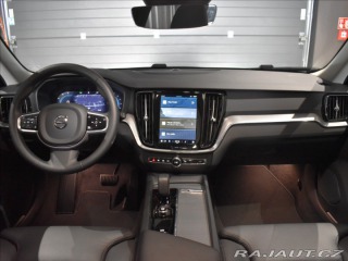 Volvo V60 2,0 B4 Plus Dark Tažné,BL 2024