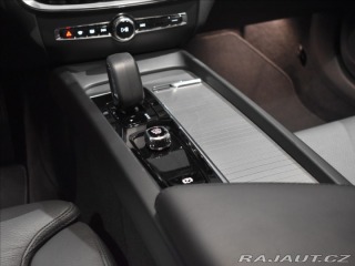 Volvo V60 2,0 B4 Plus Dark Tažné,BL 2024