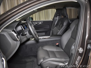 Volvo V60 2,0 B4 Plus Dark Tažné,BL 2024