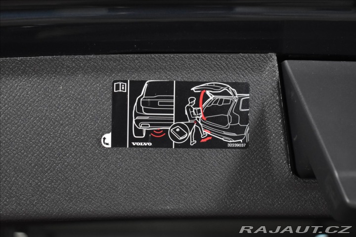 Volvo XC90 2,0 B5 AWD Plus ventilace 2024