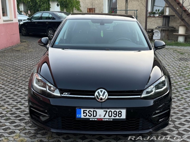 Volkswagen Golf 1,5   TSI 110 kw R-Line 2 2018