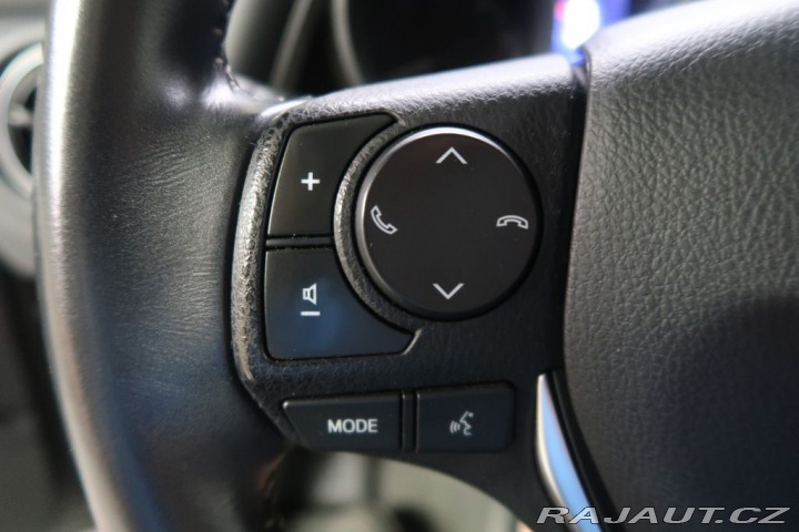Toyota Auris 1.4D ,CZ,manuál 2018