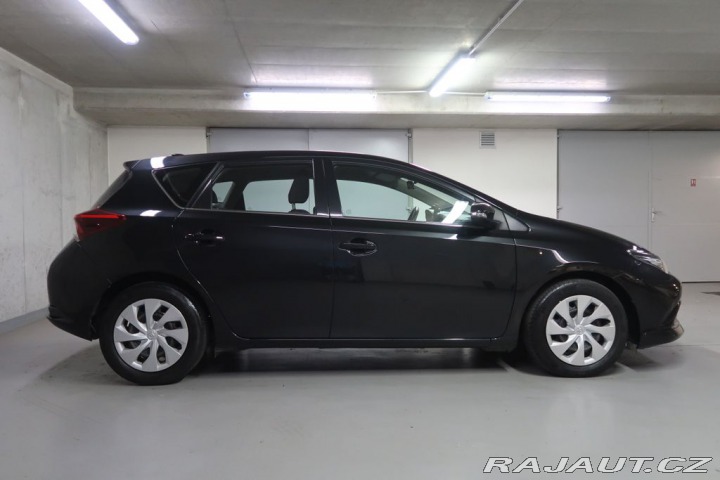 Toyota Auris 1.4D ,CZ,manuál 2018