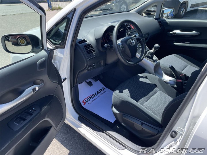 Toyota Auris 1,6 VVT-i LPG D.Klima*Vyh 2011