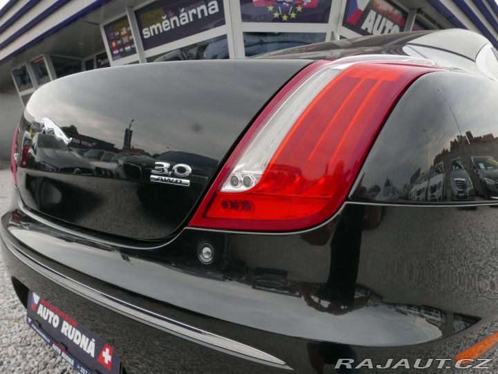 Jaguar XJ 3,0 V6 AWD Automat REZERV 2013