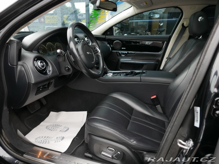 Jaguar XJ 3,0 V6 AWD Automat REZERV 2013