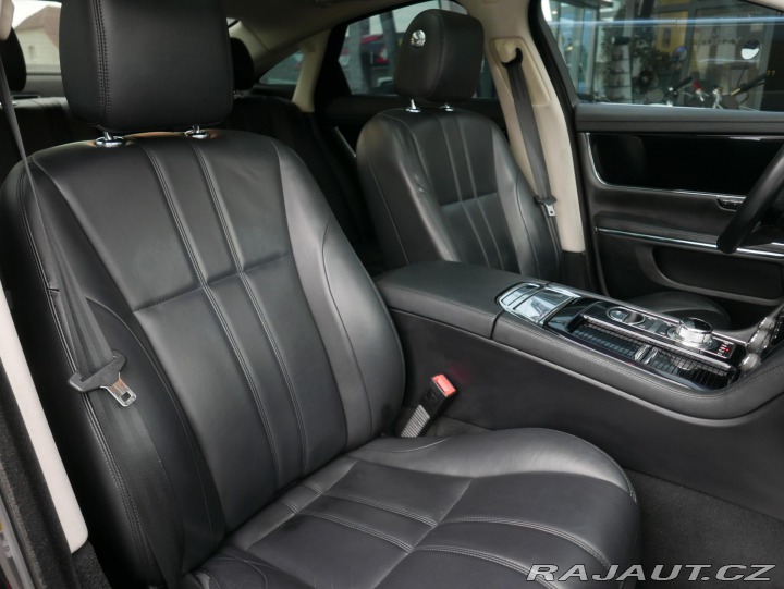Jaguar XJ 3,0 V6 AWD Automat REZERV 2013