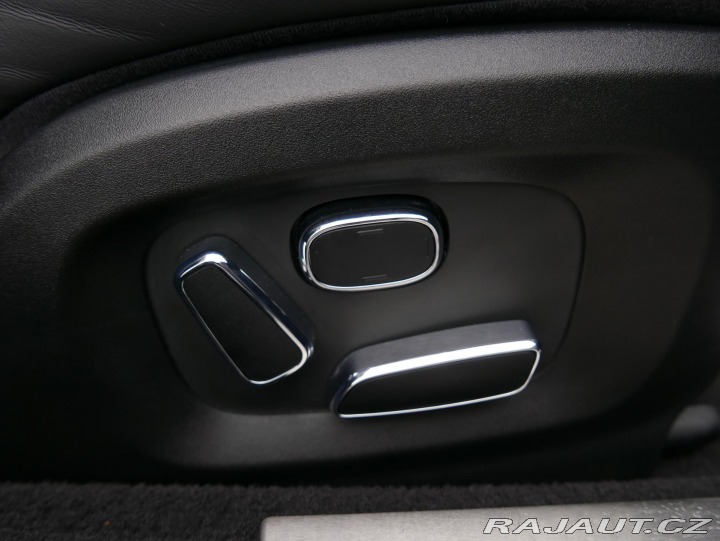 Jaguar XJ 3,0 V6 AWD Automat REZERV 2013