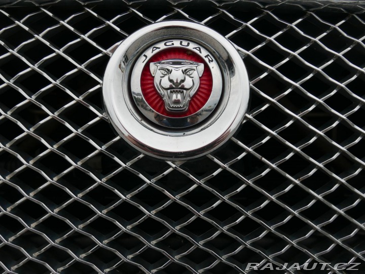 Jaguar XJ 3,0 V6 AWD Automat REZERV 2013