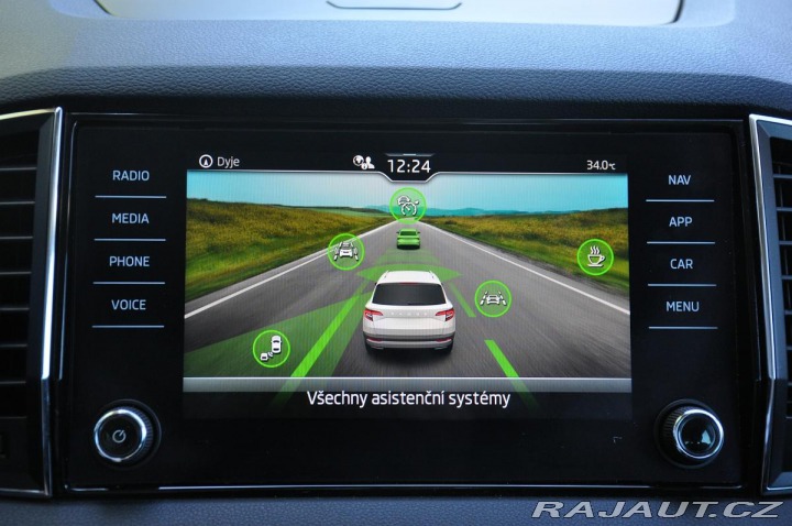 Škoda Karoq 1.6TDi STYLE CARPLAY DSG 2020