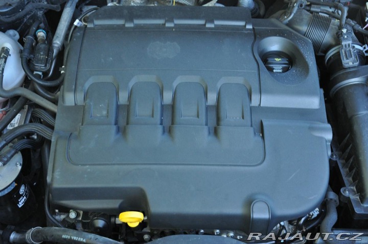 Škoda Karoq 1.6TDi STYLE CARPLAY DSG 2020