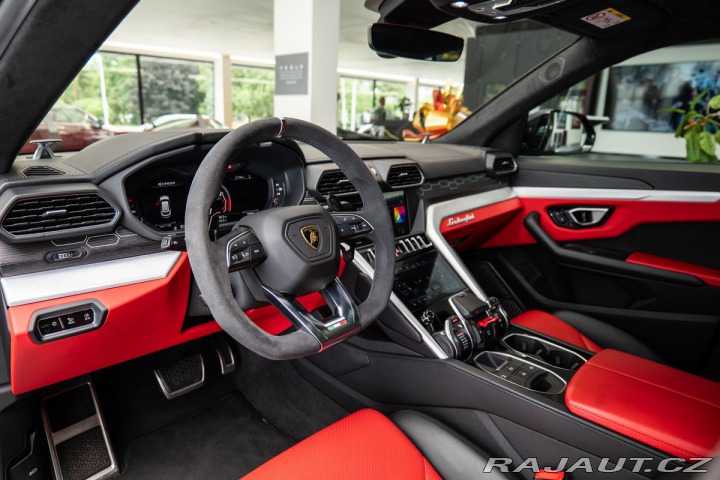 Lamborghini Urus  2019