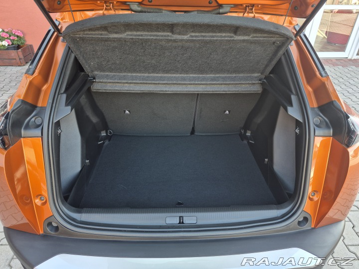 Peugeot 2008 E 100 kW 2022