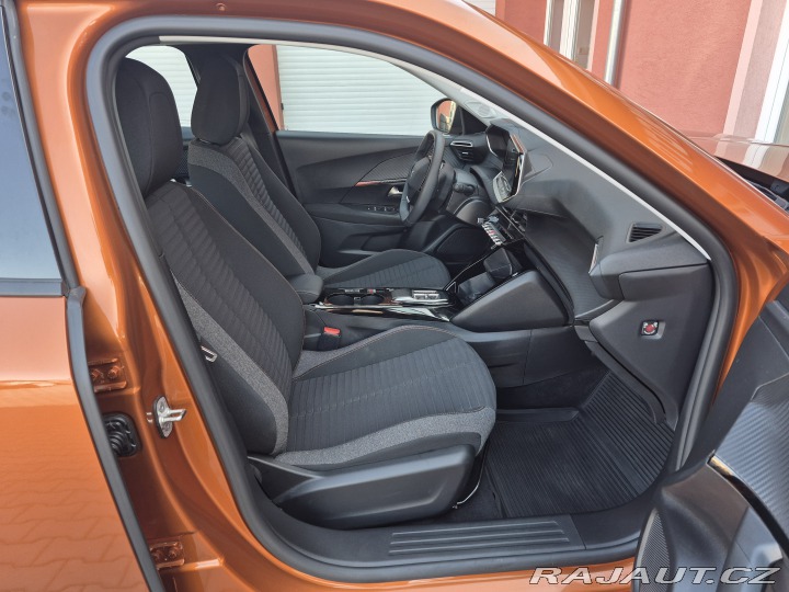 Peugeot 2008 E 100 kW 2022