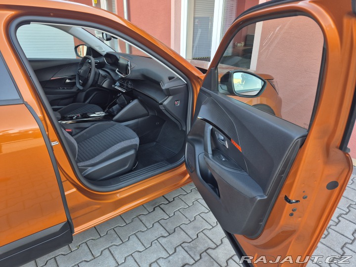 Peugeot 2008 E 100 kW 2022
