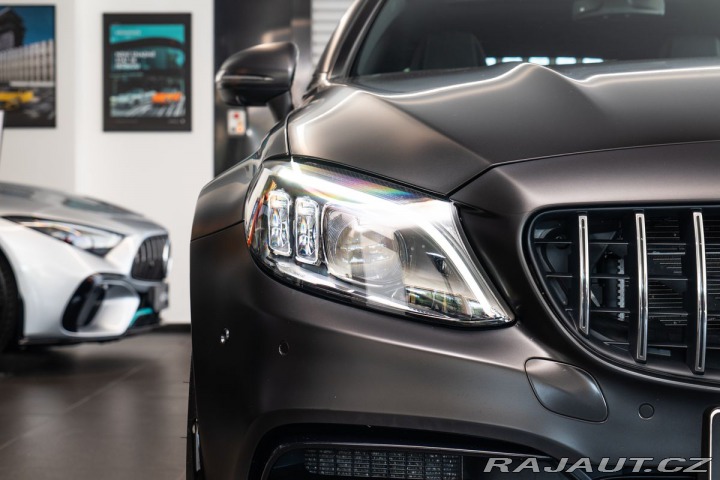 Mercedes-Benz C Final Edition 1800