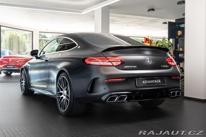 Mercedes-Benz C Final Edition 1800