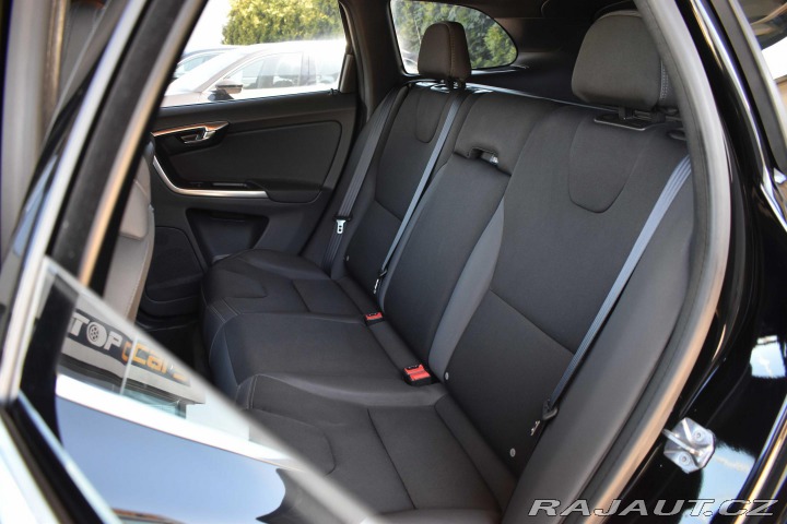 Volvo XC60 D4 133kW*AUTOMAT*TAŽNÉ*NA 2014