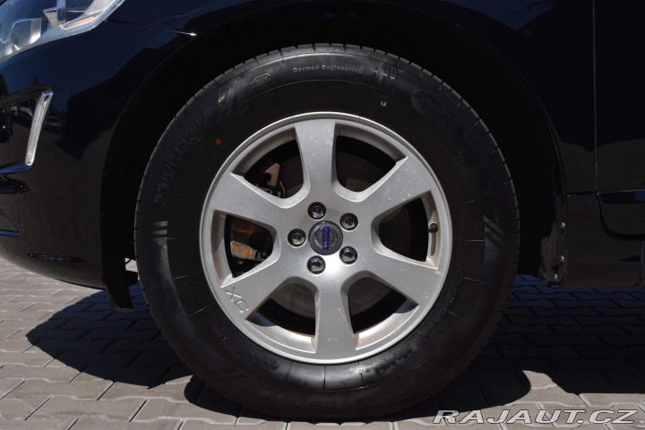 Volvo XC60 D4 133kW*AUTOMAT*TAŽNÉ*NA 2014