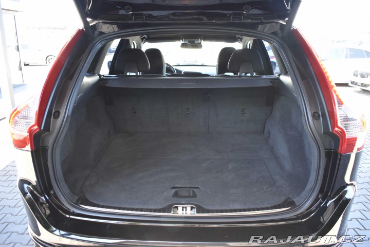 Volvo XC60 D4 133kW*AUTOMAT*TAŽNÉ*NA 2014
