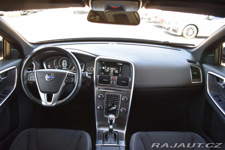 Volvo XC60 D4 133kW*AUTOMAT*TAŽNÉ*NA 2014