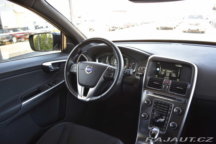 Volvo XC60 D4 133kW*AUTOMAT*TAŽNÉ*NA 2014