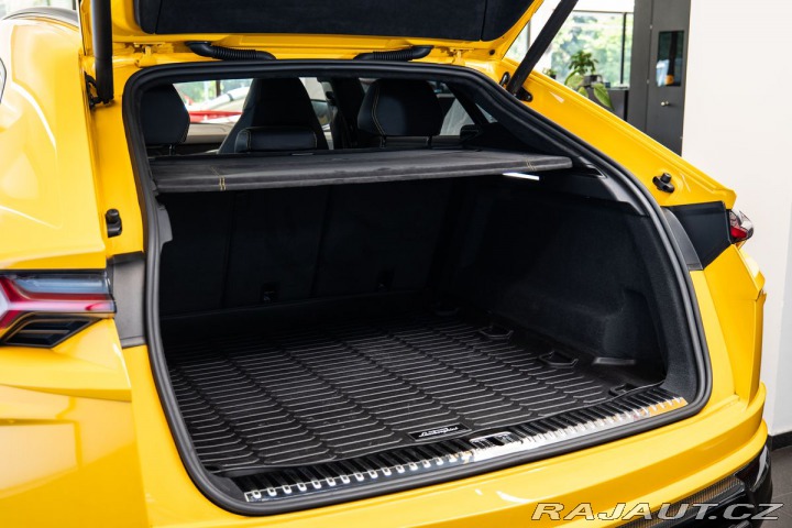 Lamborghini Urus  2019