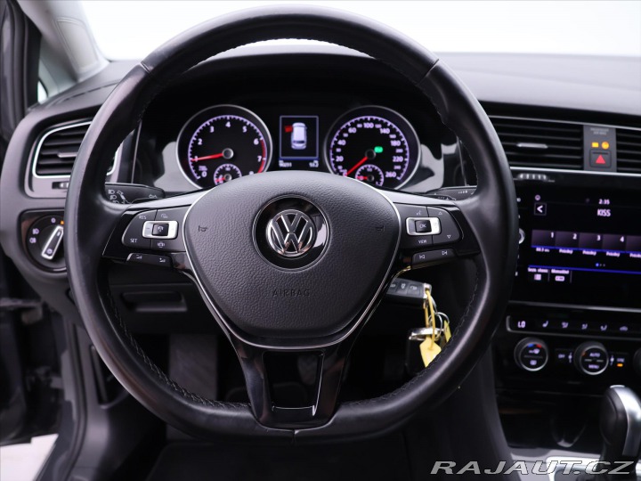 Volkswagen Golf 1,5 TSI 110kW DSG Highlin 2021