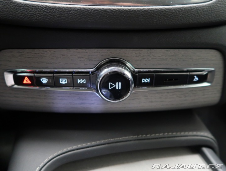 Volvo XC90 2,0 B5 PLUS AWD AUT Brigh 2024