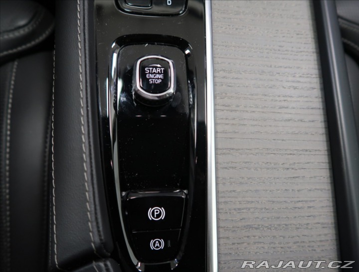 Volvo XC90 2,0 B5 PLUS AWD AUT Brigh 2024