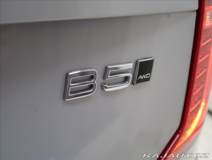 Volvo XC90 2,0 B5 PLUS AWD AUT Brigh 2024
