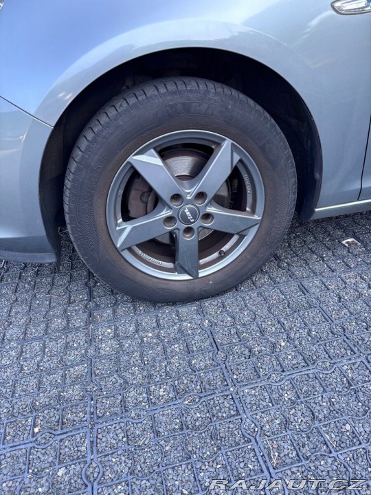 Opel Astra  2012