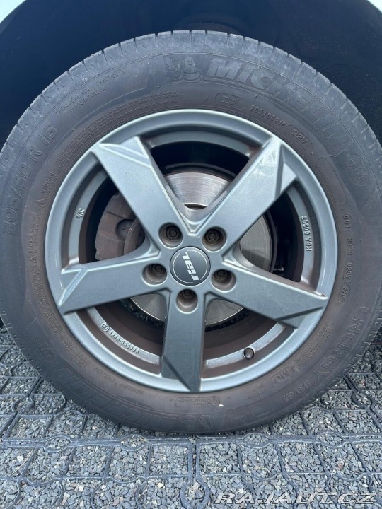 Opel Astra  2012