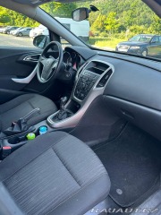 Opel Astra  2012