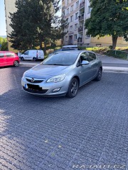 Opel Astra  2012